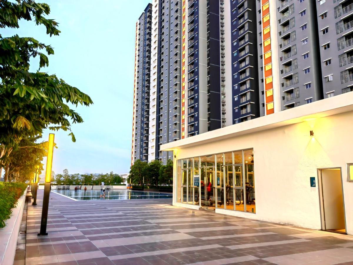 Apartment Alanis Klia Kota Warisan *