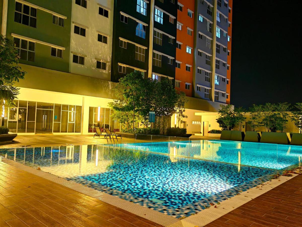Apartment Alanis Klia Kota Warisan *